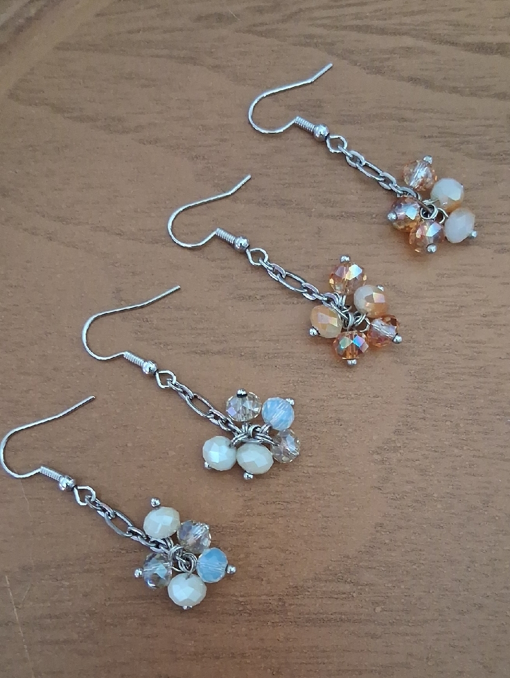 NWOT 2 Pair Dangly Pierced Earrings HH113